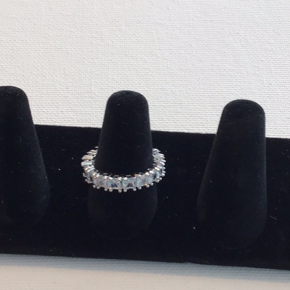 Gorgeous Crystal Princess Cut Eternity Band - Picture 7 of 7